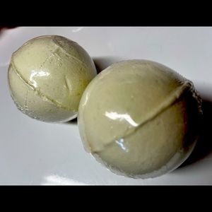 Handmade bath bombs